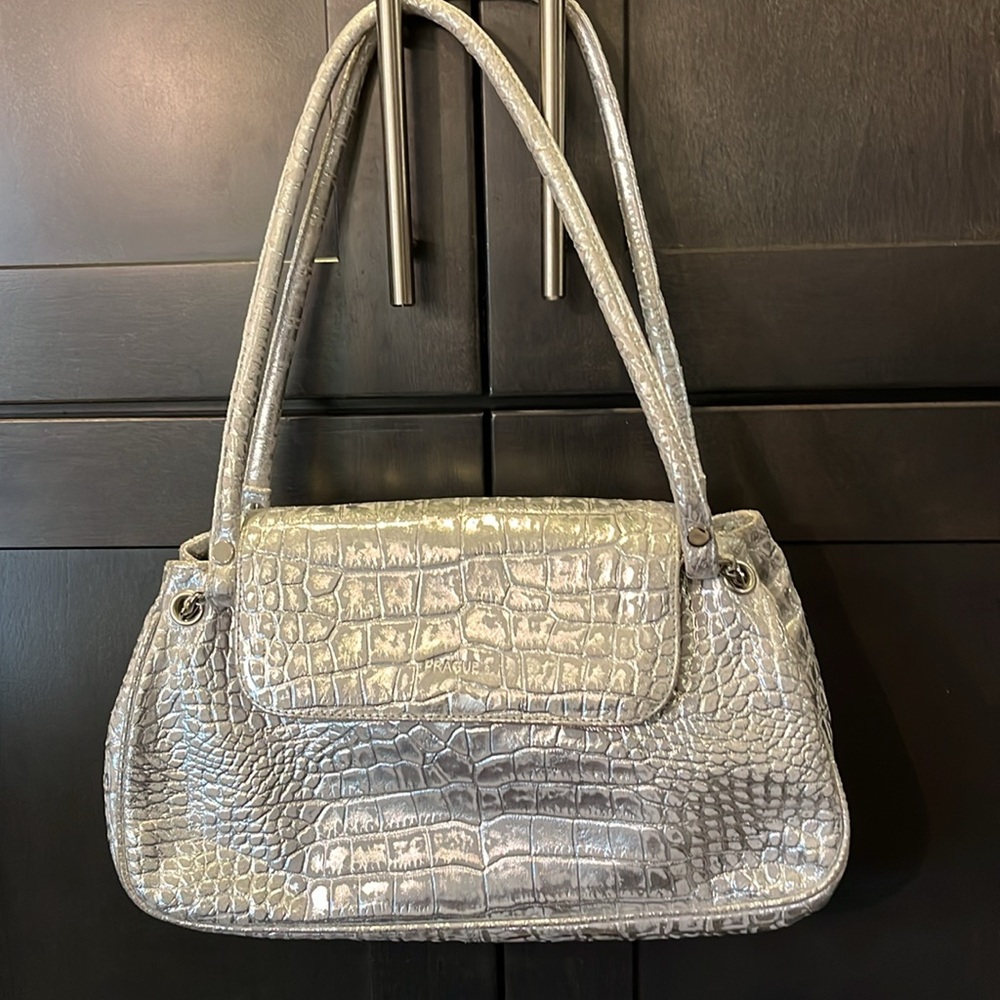 Prague Elegant Silver Faux Crocodile-Embossed Women's Shoulder Bag. Its Flaking